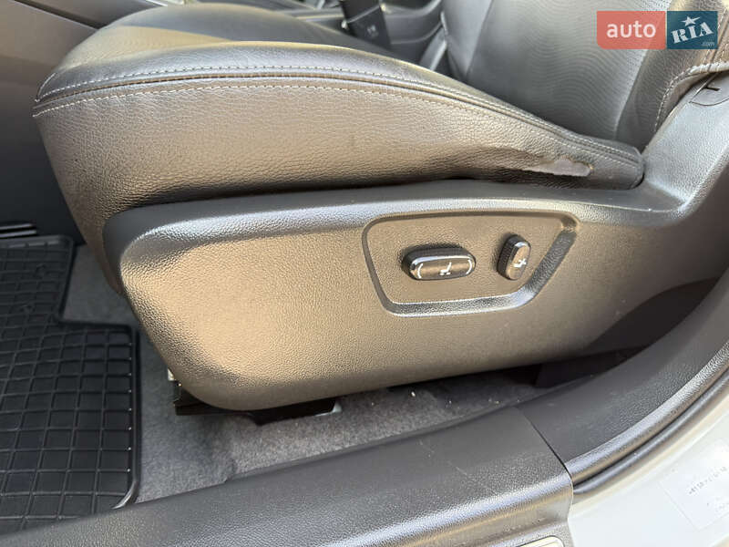 Внедорожник / Кроссовер Chevrolet Captiva 2014 в Тернополе