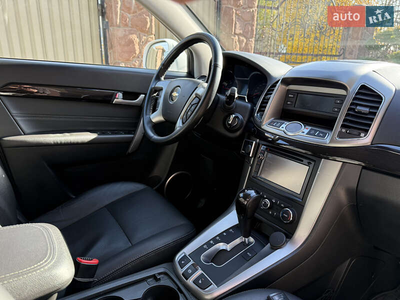 Внедорожник / Кроссовер Chevrolet Captiva 2014 в Тернополе