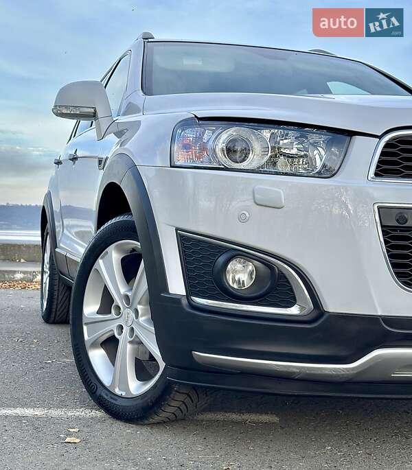 Внедорожник / Кроссовер Chevrolet Captiva 2014 в Бурштыне
