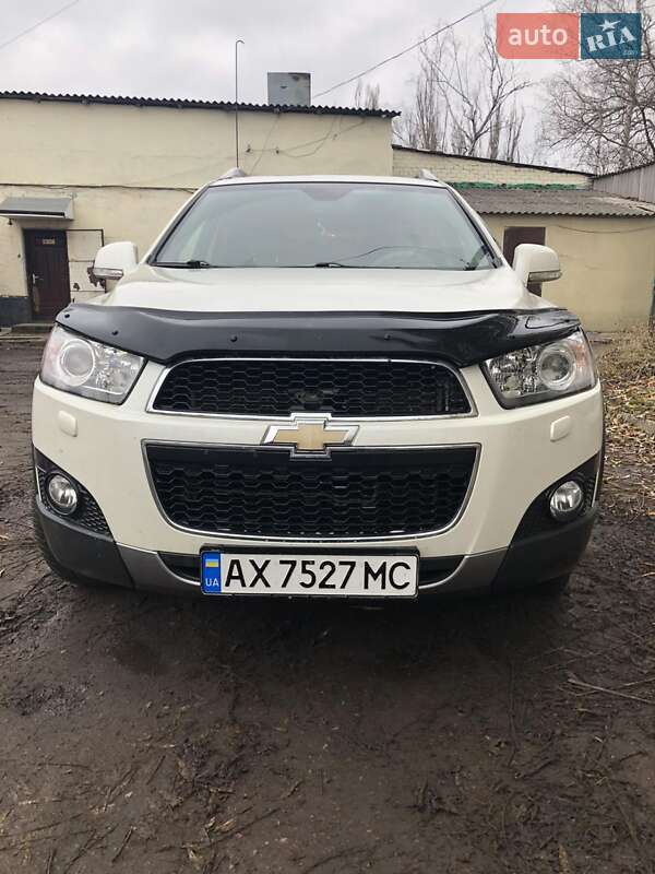 Внедорожник / Кроссовер Chevrolet Captiva 2011 в Чугуеве