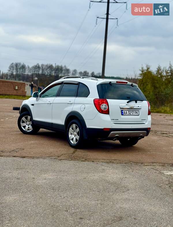 Внедорожник / Кроссовер Chevrolet Captiva 2011 в Чернигове фото 4 Внедорожник / Кроссовер Chevrolet Captiva 2011 в Чернигове