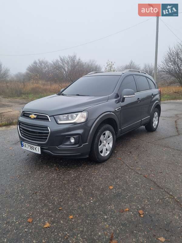 Внедорожник / Кроссовер Chevrolet Captiva 2016 в Харькове
