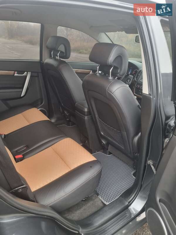 Внедорожник / Кроссовер Chevrolet Captiva 2016 в Харькове