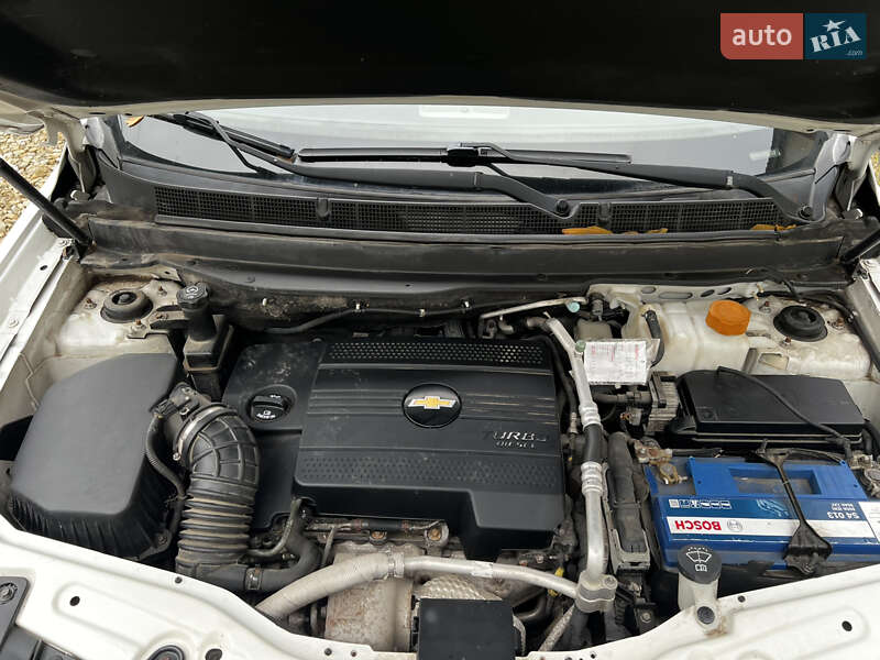 Внедорожник / Кроссовер Chevrolet Captiva 2012 в Чорткове