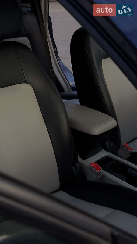 Внедорожник / Кроссовер Chevrolet Captiva 2012 в Стрые