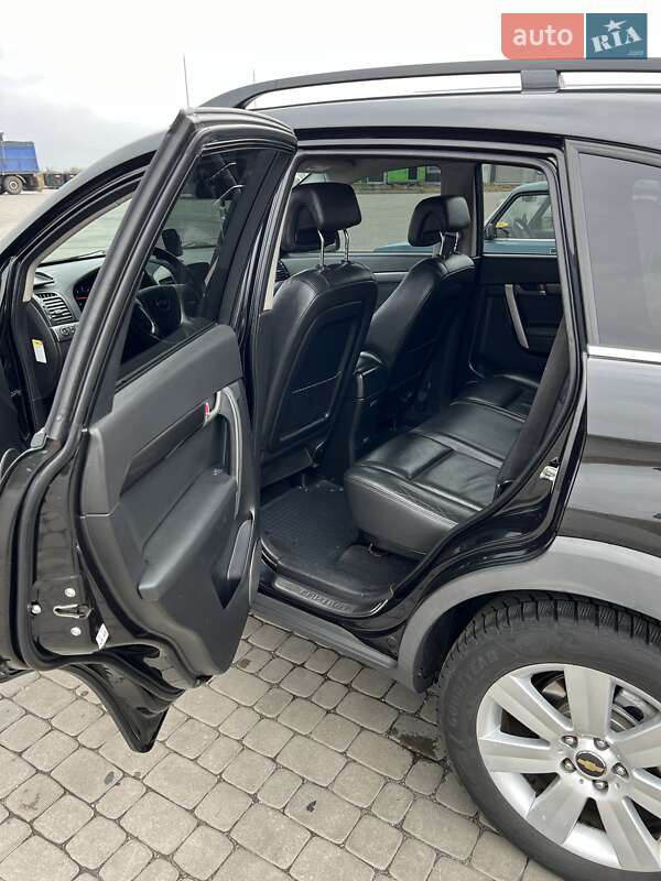 Внедорожник / Кроссовер Chevrolet Captiva 2010 в Днепре
