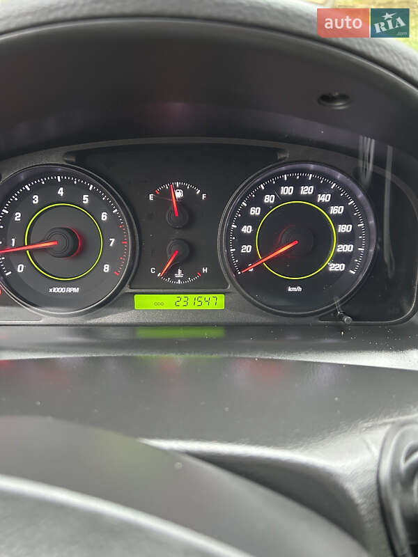 Внедорожник / Кроссовер Chevrolet Captiva 2010 в Нововолынске