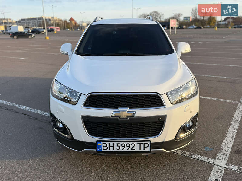Позашляховик / Кросовер Chevrolet Captiva 2015 в Одесі