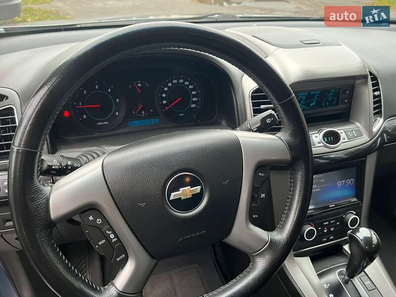 Внедорожник / Кроссовер Chevrolet Captiva 2012 в Луцке