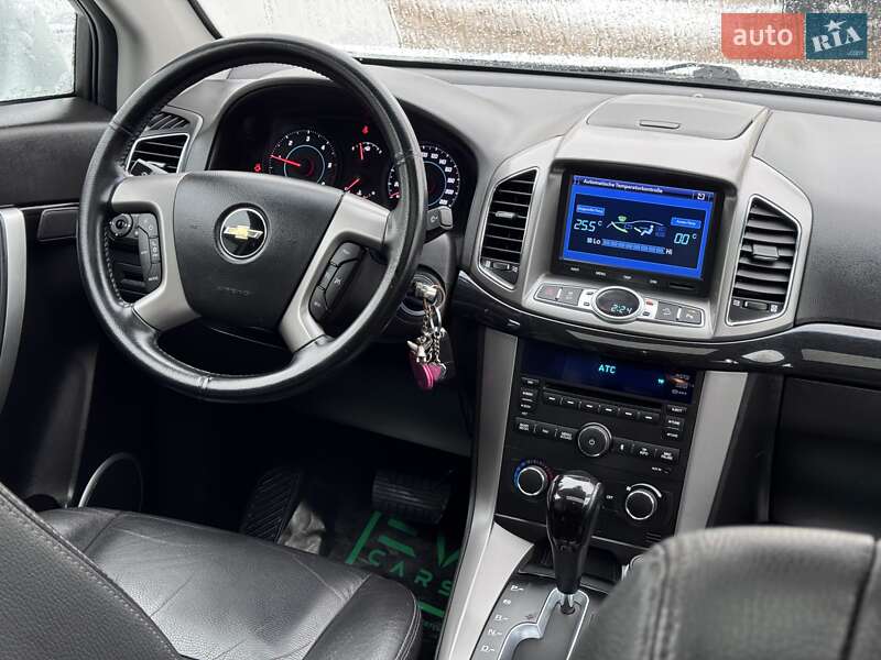 Внедорожник / Кроссовер Chevrolet Captiva 2013 в Стрые