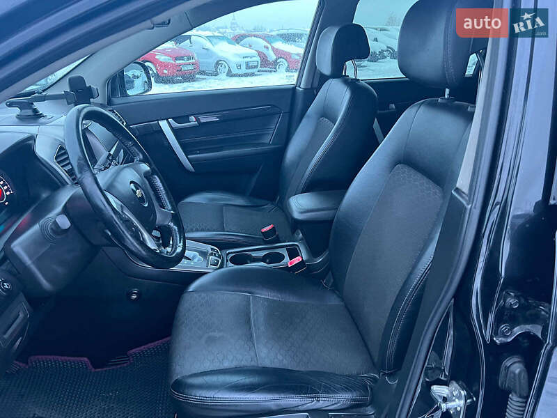 Позашляховик / Кросовер Chevrolet Captiva 2014 в Львові