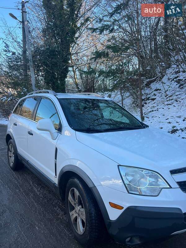 Внедорожник / Кроссовер Chevrolet Captiva 2014 в Львове