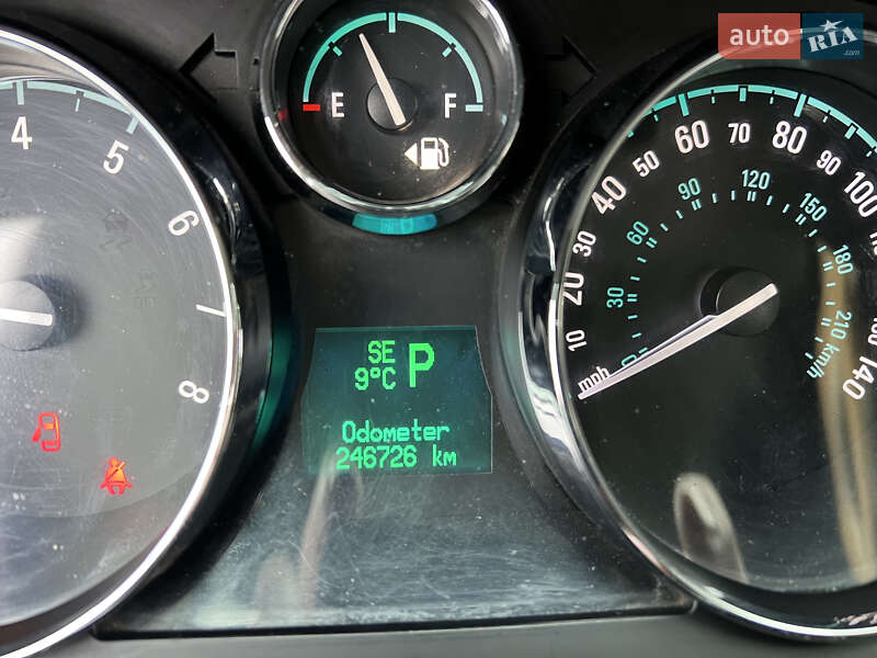 Внедорожник / Кроссовер Chevrolet Captiva 2014 в Киеве