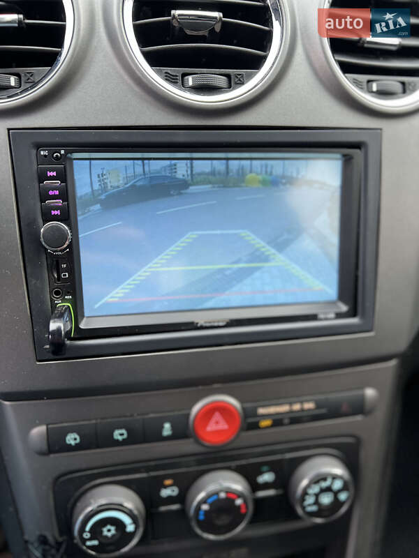 Внедорожник / Кроссовер Chevrolet Captiva 2014 в Киеве