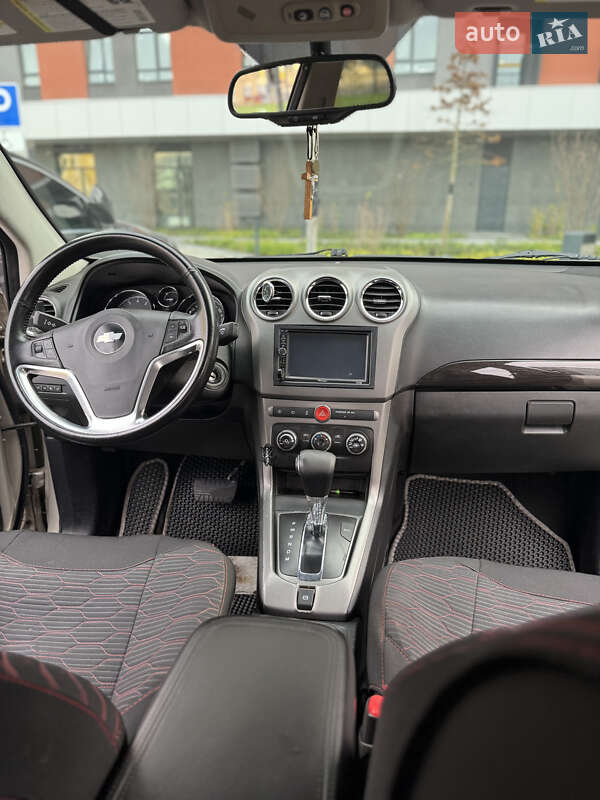 Внедорожник / Кроссовер Chevrolet Captiva 2014 в Киеве