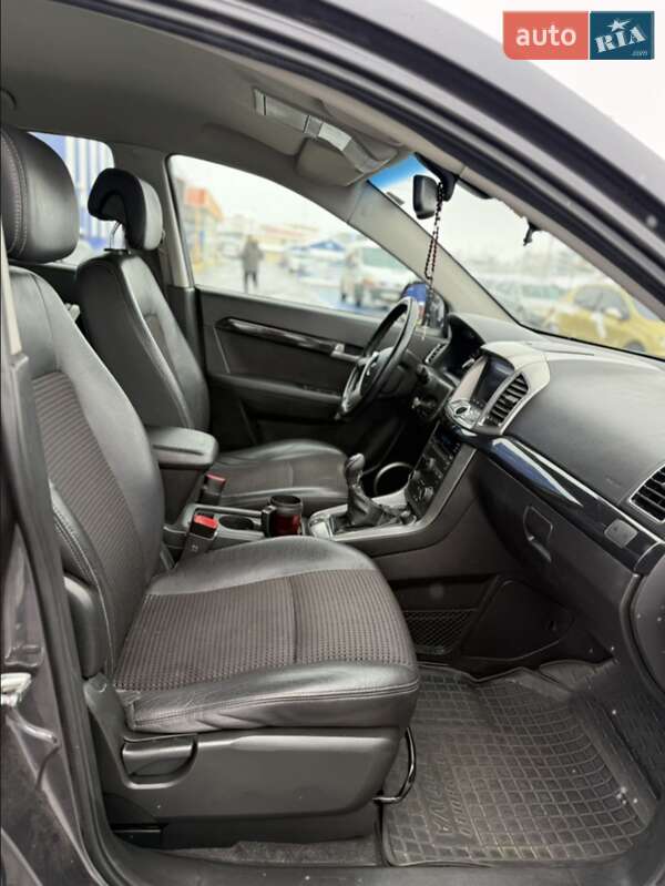 Позашляховик / Кросовер Chevrolet Captiva 2012 в Турці