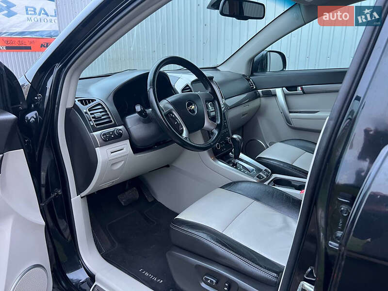 Внедорожник / Кроссовер Chevrolet Captiva 2011 в Киеве