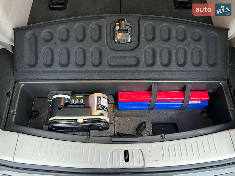 Внедорожник / Кроссовер Chevrolet Captiva 2011 в Киеве