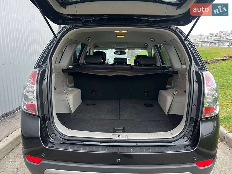 Внедорожник / Кроссовер Chevrolet Captiva 2011 в Киеве