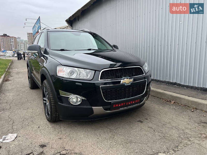 Внедорожник / Кроссовер Chevrolet Captiva 2011 в Киеве