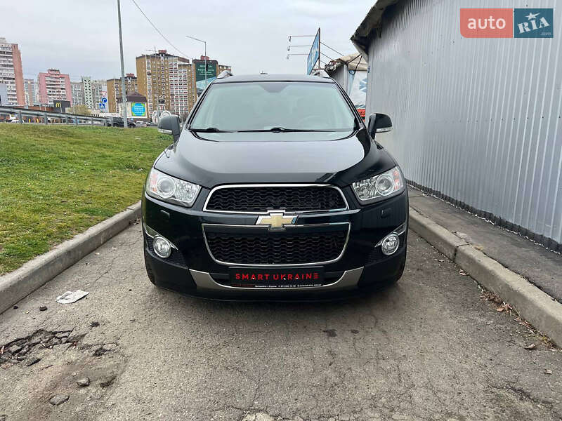 Внедорожник / Кроссовер Chevrolet Captiva 2011 в Киеве