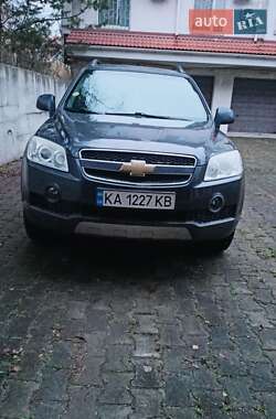 Позашляховик / Кросовер Chevrolet Captiva 2008 в Києві