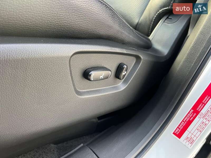 Внедорожник / Кроссовер Chevrolet Captiva 2013 в Луцке