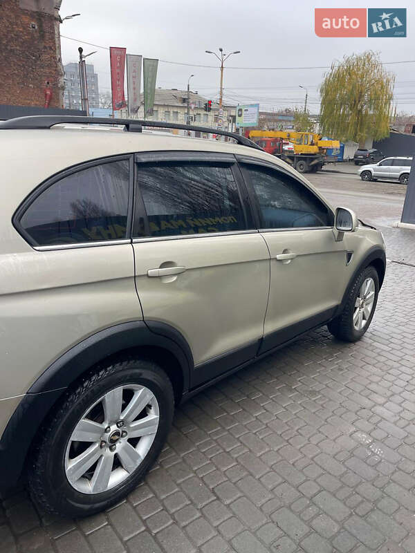 Позашляховик / Кросовер Chevrolet Captiva 2007 в Дніпрі фото 5 Позашляховик / Кросовер Chevrolet Captiva 2007 в Дніпрі