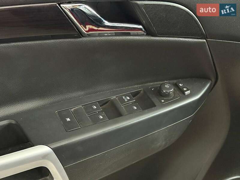 Внедорожник / Кроссовер Chevrolet Captiva 2014 в Одессе