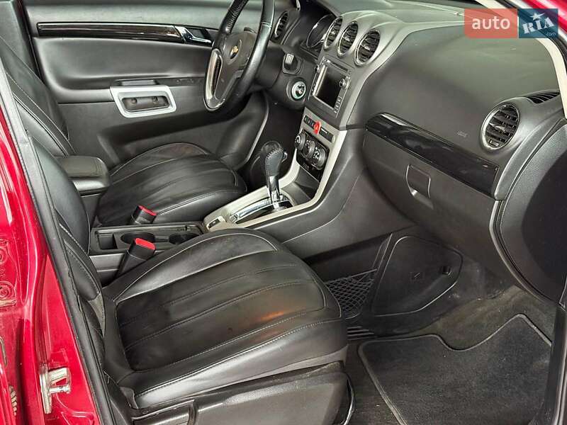 Внедорожник / Кроссовер Chevrolet Captiva 2014 в Одессе