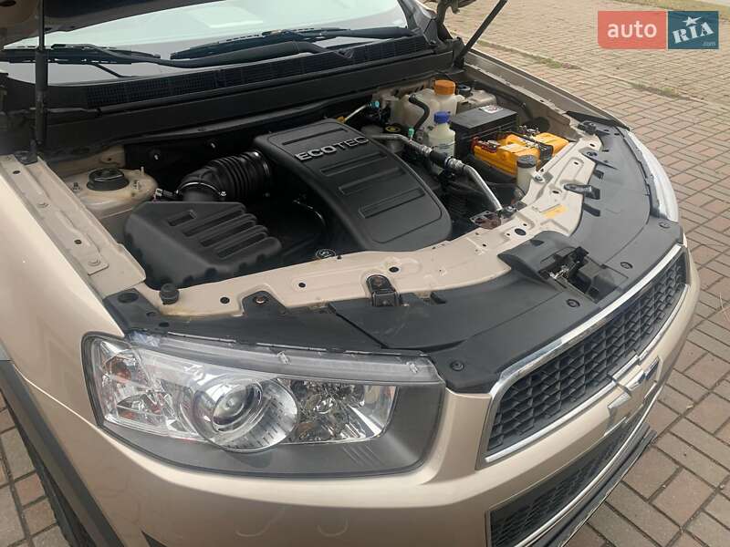 Позашляховик / Кросовер Chevrolet Captiva 2011 в Києві