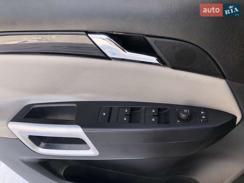 Внедорожник / Кроссовер Chevrolet Captiva 2013 в Апостолово