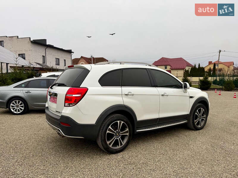 Позашляховик / Кросовер Chevrolet Captiva 2016 в Тернополі