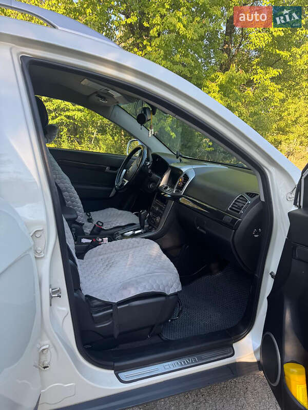 Внедорожник / Кроссовер Chevrolet Captiva 2012 в Кельменцах