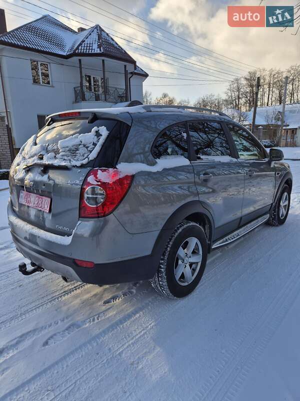 Позашляховик / Кросовер Chevrolet Captiva 2011 в Ківерцях