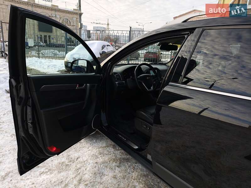 Внедорожник / Кроссовер Chevrolet Captiva 2017 в Харькове