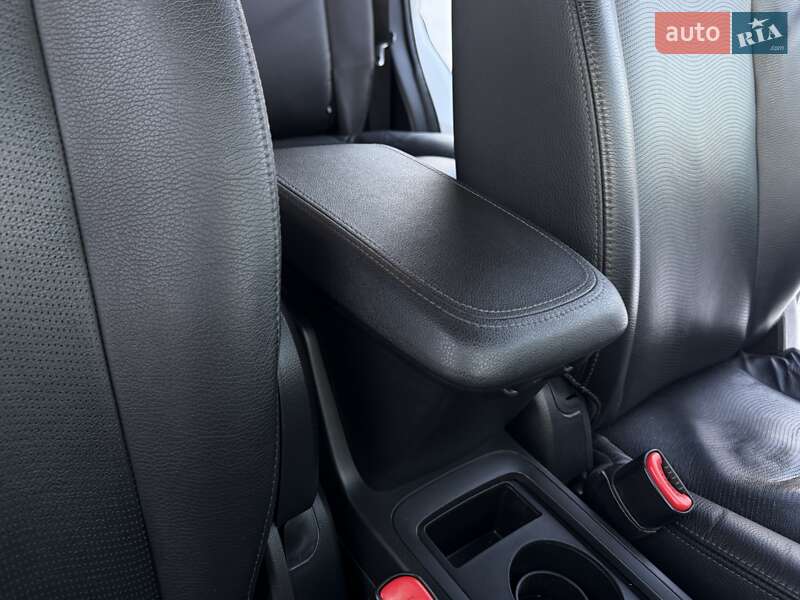 Внедорожник / Кроссовер Chevrolet Captiva 2013 в Трускавце фото 47 Внедорожник / Кроссовер Chevrolet Captiva 2013 в Трускавце