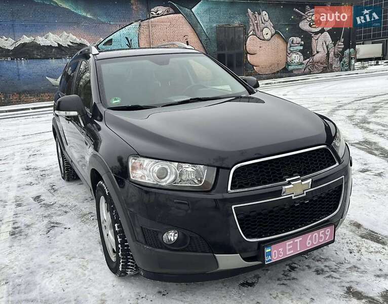 Внедорожник / Кроссовер Chevrolet Captiva 2011 в Луцке фото 2 Внедорожник / Кроссовер Chevrolet Captiva 2011 в Луцке