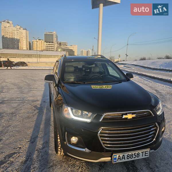Внедорожник / Кроссовер Chevrolet Captiva 2017 в Киеве