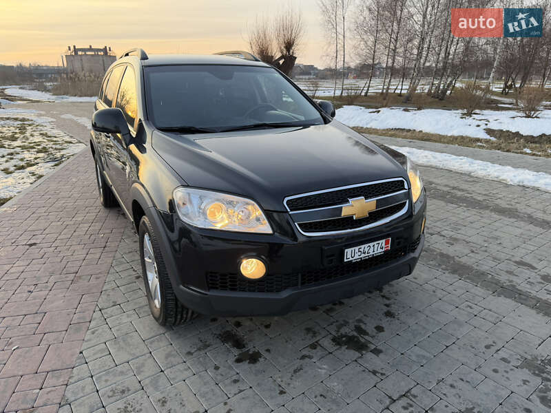 Внедорожник / Кроссовер Chevrolet Captiva 2010 в Здолбунове
