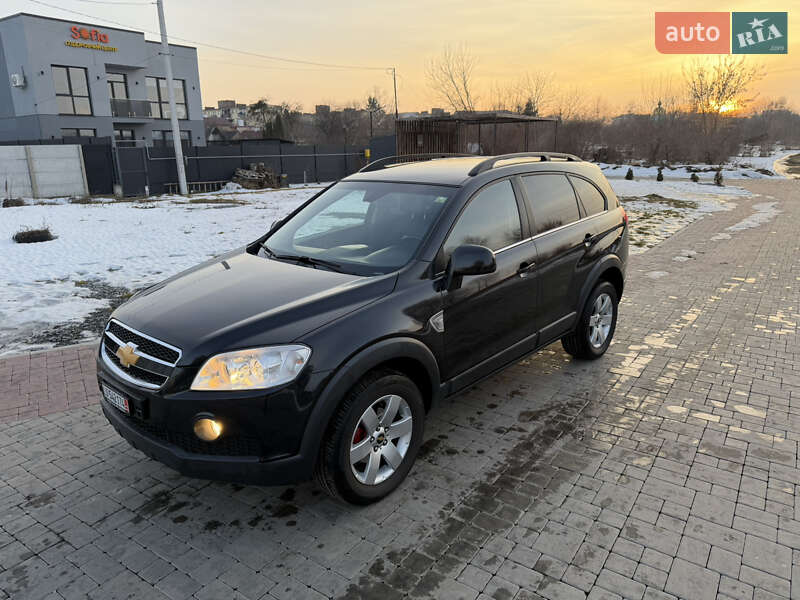 Внедорожник / Кроссовер Chevrolet Captiva 2010 в Здолбунове