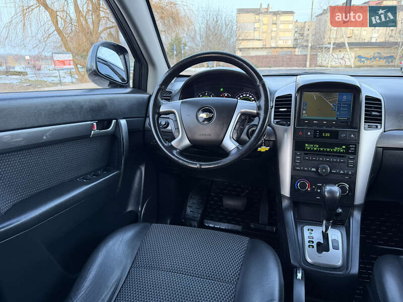 Внедорожник / Кроссовер Chevrolet Captiva 2010 в Здолбунове