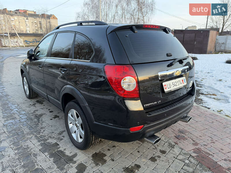 Внедорожник / Кроссовер Chevrolet Captiva 2010 в Здолбунове