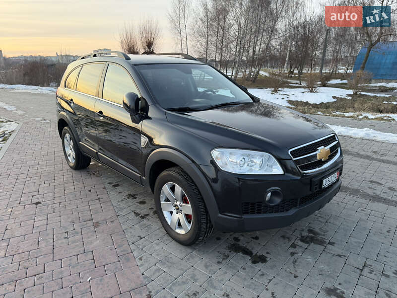 Внедорожник / Кроссовер Chevrolet Captiva 2010 в Здолбунове