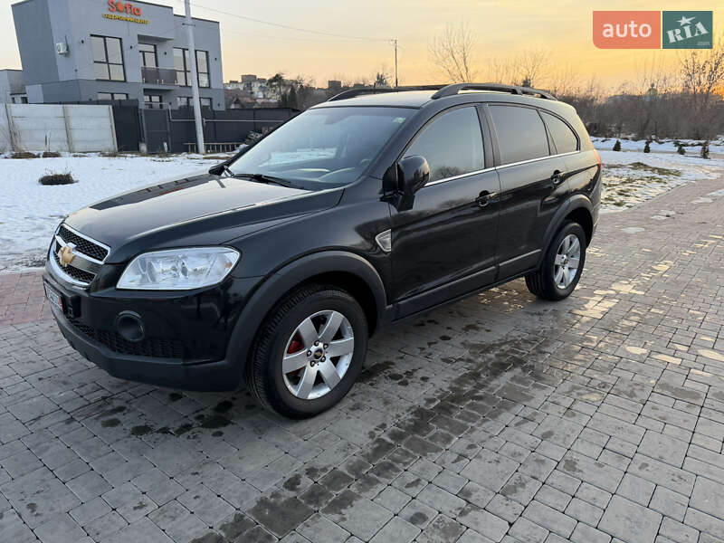 Внедорожник / Кроссовер Chevrolet Captiva 2010 в Здолбунове