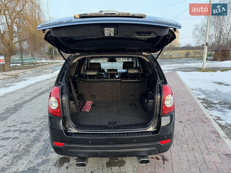 Внедорожник / Кроссовер Chevrolet Captiva 2010 в Здолбунове