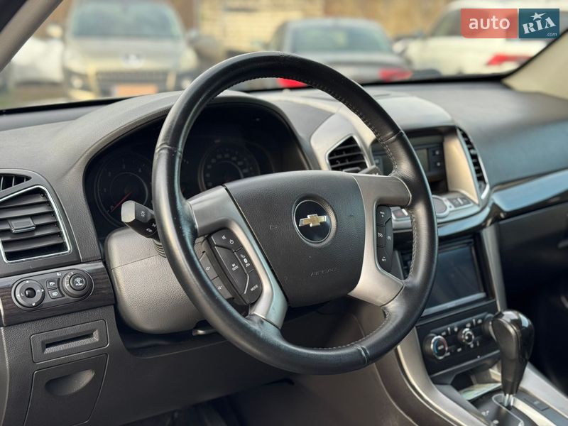 Внедорожник / Кроссовер Chevrolet Captiva 2013 в Дубно