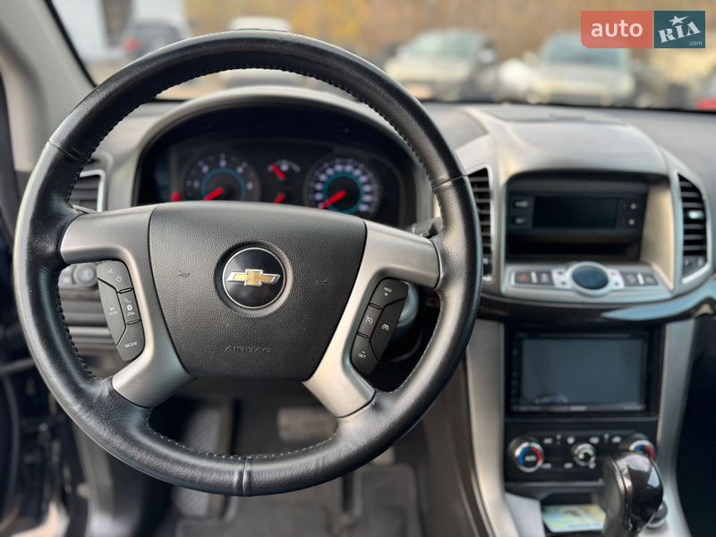 Внедорожник / Кроссовер Chevrolet Captiva 2013 в Дубно