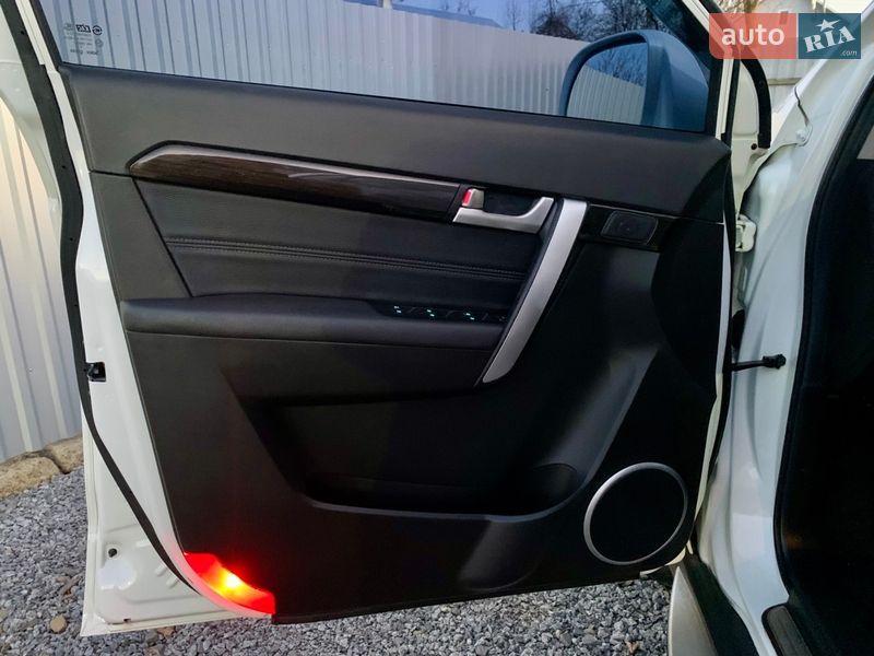 Внедорожник / Кроссовер Chevrolet Captiva 2013 в Дрогобыче