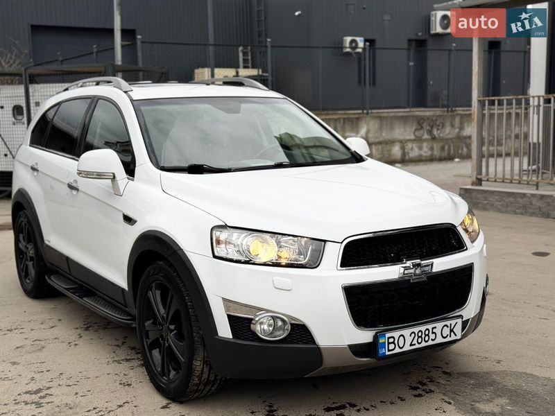 Позашляховик / Кросовер Chevrolet Captiva 2012 в Чорткові